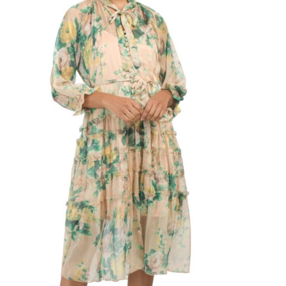 OPT Dresses & Skirts - SALE🛍-OPT Button Front Floral Dress